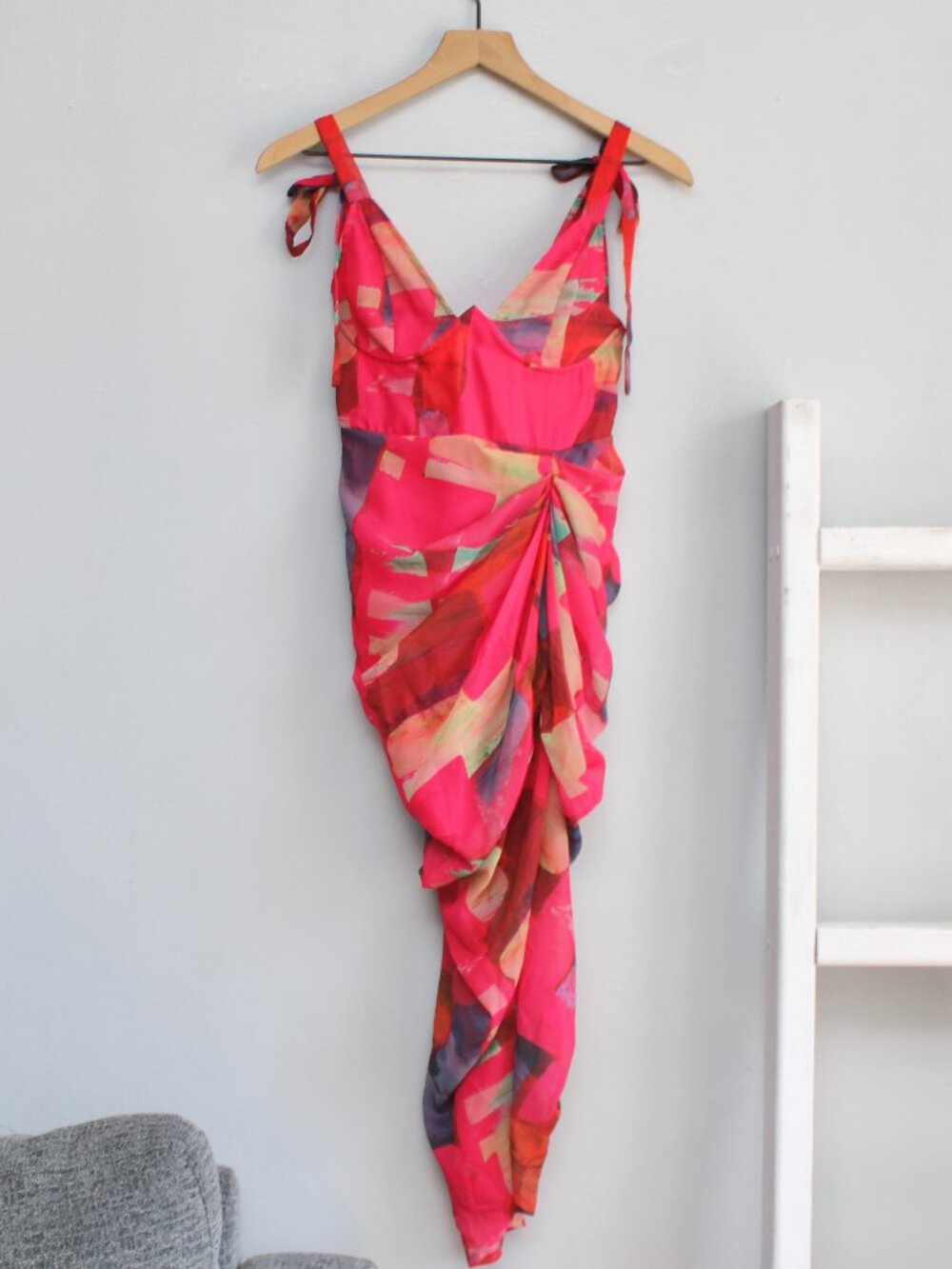 PrettyLittleThing Pink Multicolor Underwire Ruched Draped Party Dress Size 4 US - Picture 2 of 8